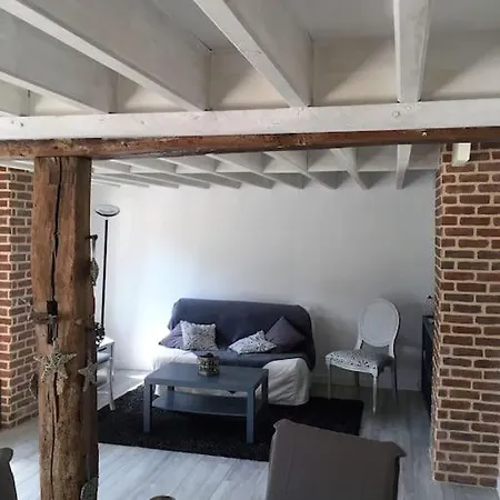 Gite Cosy Proche Giverny, La Roche Guyon. Holiday home Tilly (Eure)