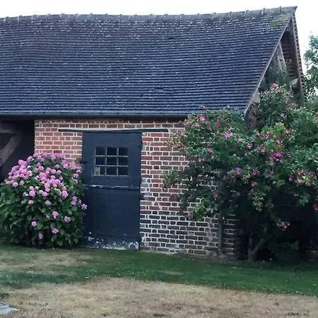 Holiday home Gite Cosy Proche Giverny, La Roche Guyon. *